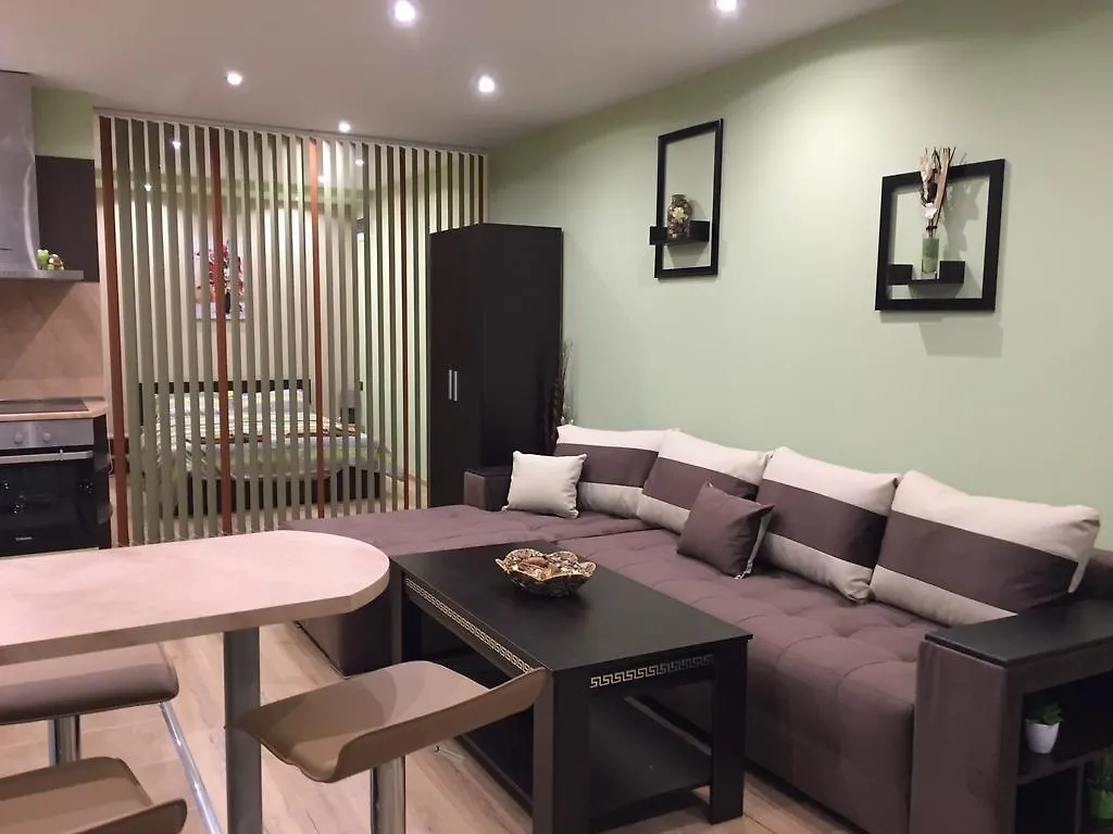 Apartamento Апартамент Danaya 1 Varna